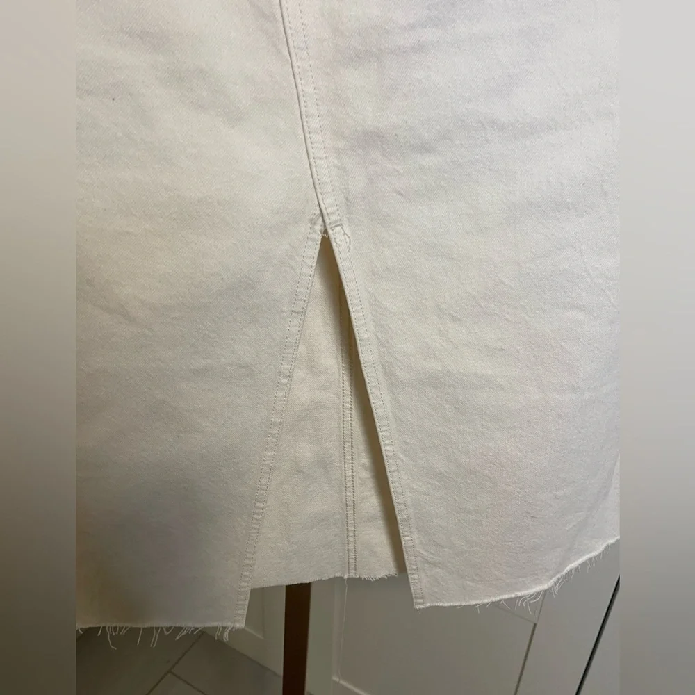 Favorite Daughter The Sadie Maxi Skirt in Gardenia. - Picture 5 of 13
